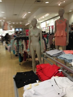 Long titty no nipple having ass bitch lmao ooooooooo he said she ain&rsquo;t have nipppppppppppples (Kevin Hart voice) lmao saw this while shopping with my sis