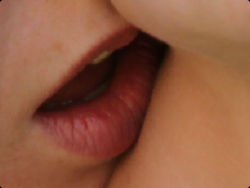 lezbginger:  <3  She has a beautiful mouth.