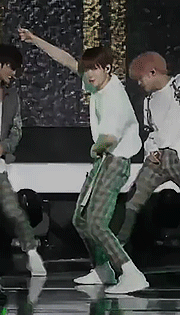1uxi:favorite dance moves → jaehyun ver.