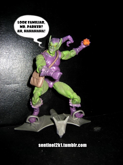 Marvel Universe: Green GoblinThis is from wave 2. Whether or not this figure re-uses the earlier bod