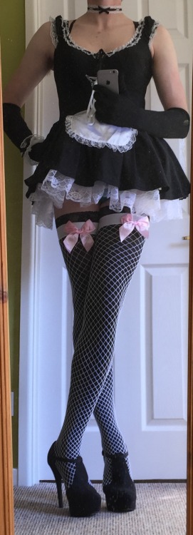 XXX megancxd:  Having a go at a maid outfit! photo