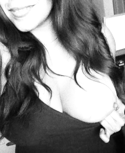 nnone2010:  Finally having fun dancing…💋