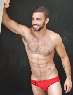 greenspeedos:  red or blue?