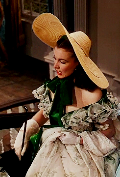  Gone with the Wind: Scarlett’s Green Dress 