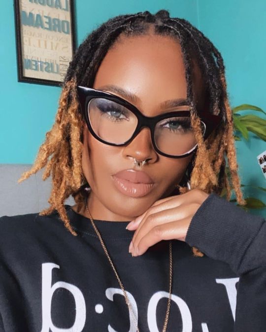 BEHOLD THE WONDEROUS BEAUTY THAT IS BLACK WOMEN WITH LOCS! THEY ARE GOD’S GIFT