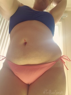 trilliansmut:  curves vs chub 2k16  Beautiful curves!