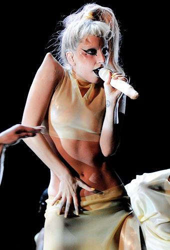 venuswarhol:  Grammy’s performances. 