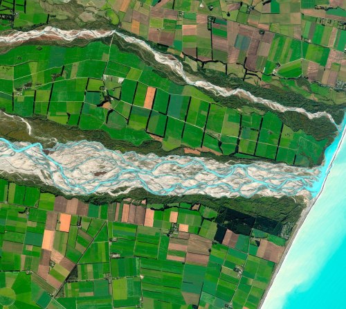 Rakaia and her braidsThe Rakaia River flows from New Zealand’s Southern Alps eastward into the Pacif