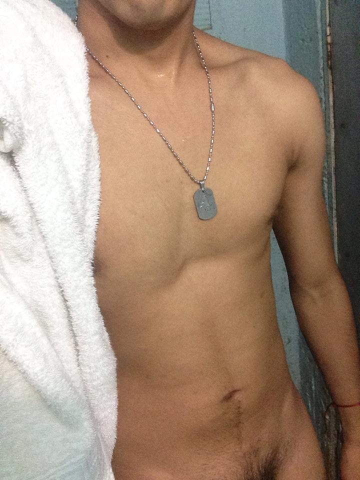 betomartinez:  Thanks Jorge!  Very sexy pics.  Please send more.   Beto’s Corner