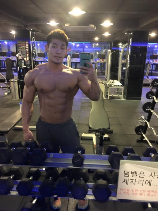 Viva!Asian hunks!