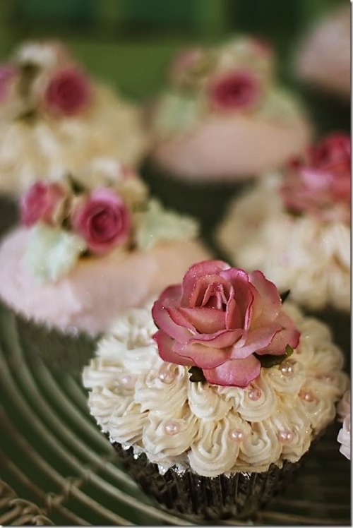 the-cupcake-wizard: Fancy cupcakes