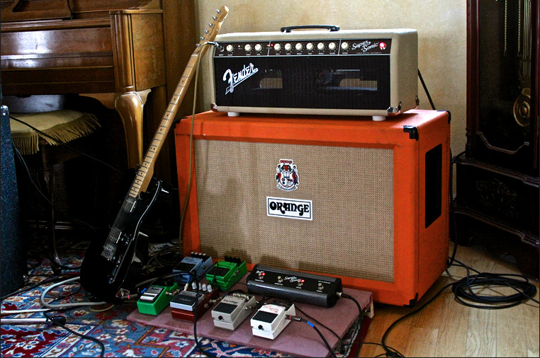 sideyardband:  I love my setup. 