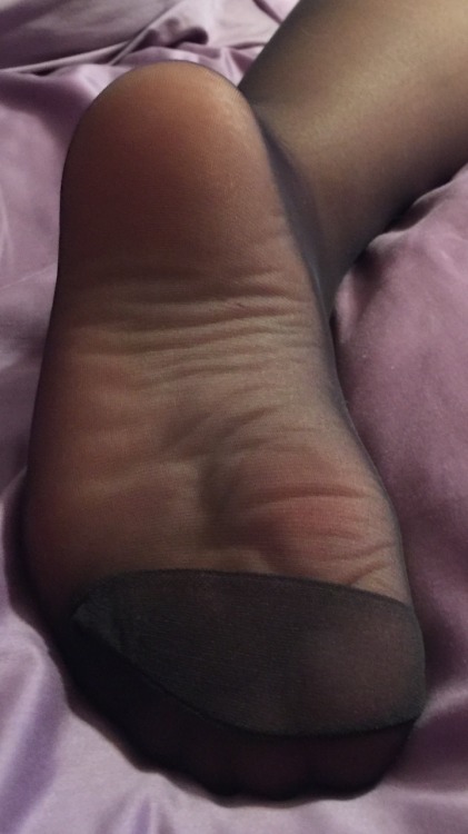 http://tights-details.tumblr.com/post/136387532003