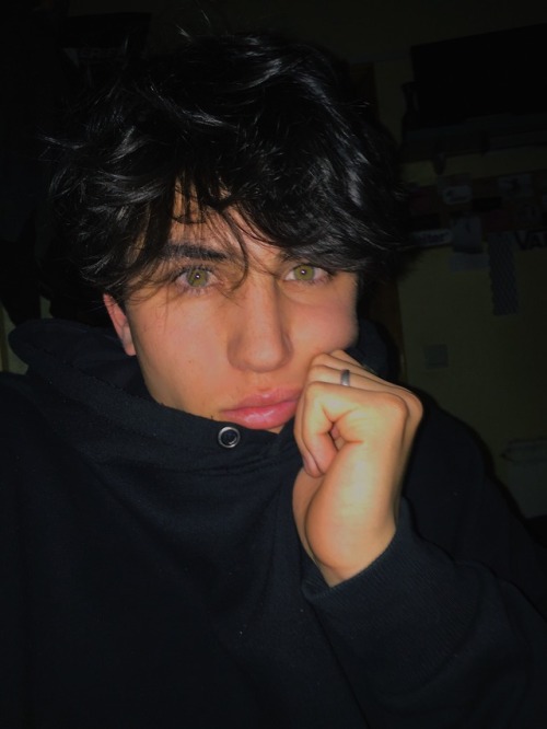 just me #boy #eyes #man #tumblrboy #roselips #greeneyes...