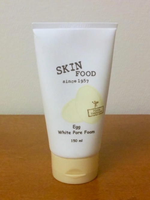 kworldstyle: I like the Skinfood Egg White Pore Foam. It did not dry out my face and left my face v