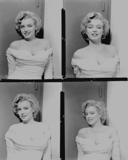 missmonroes:  Marilyn Monroe photographed by Philippe Halsman, 1952