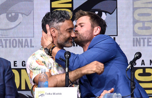 marvelgifs: Chris Hemsworth and Taika Waititi attend the Marvel Studios ‘Thor: Ragnarok’ Presentation during Comic-Con International 2017 at San Diego Convention Center on July 22, 2017 in San Diego, California.