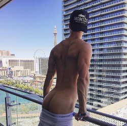 codysagger:  BOOTY 