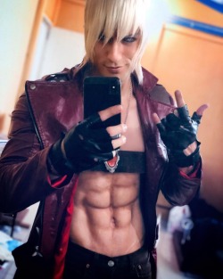 cupcake4kitten:  leonchiro:  — Let’s