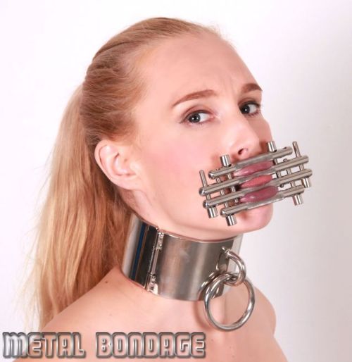 Ariel Anderssen testing the Lips and Tongue Press at www.metalbondage.com. Awesome video clip!