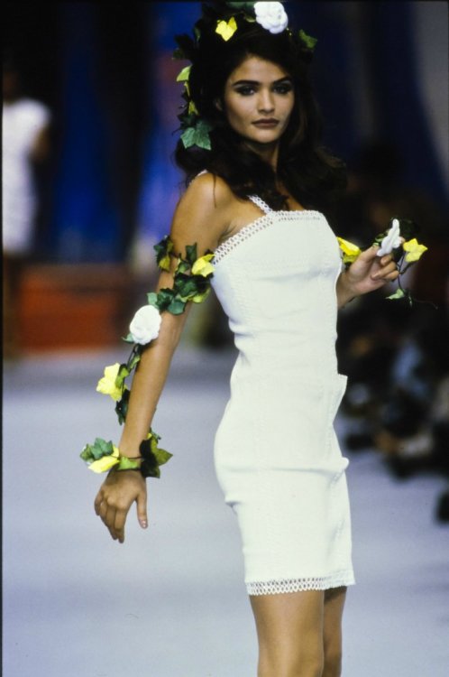 Helena Christensen, Chanel Spring 1992