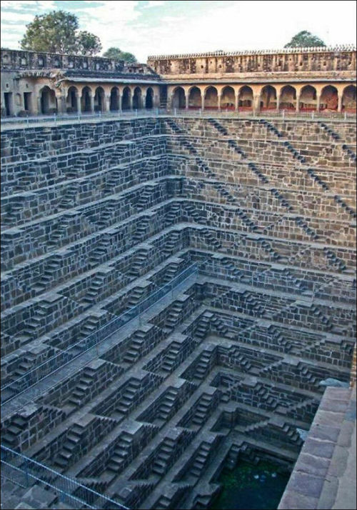 placesandpalaces:  Chand Baori, the largest