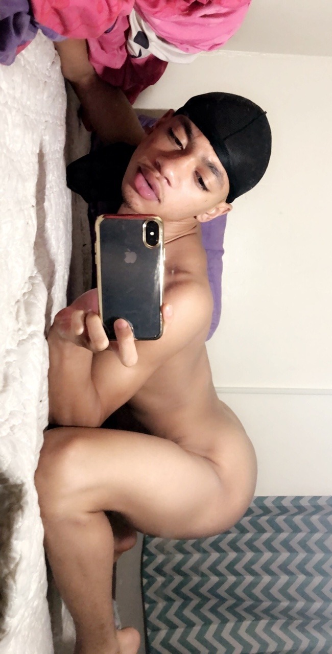 royal-diadem:  😇…if this is wrong…i dont wanna be rite 👑 @princeheem 