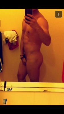 gaysouthaussie:  follow up submission from the sexy stud who left the last one!  that ass is amazing. id eat it for days!