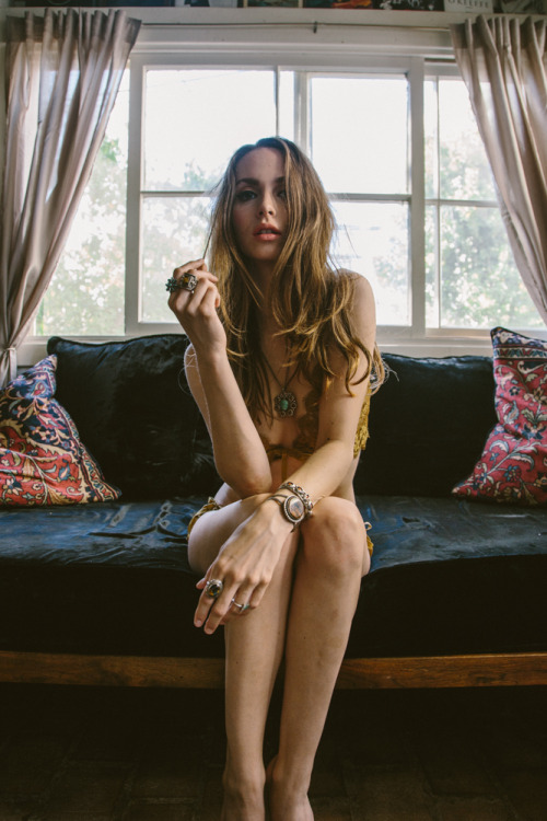 bellaandchloe:  Bella & Chloe + Melodi Meadows x Asher Moss 
