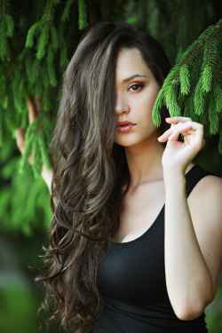 yegiddygoose:  June by Roman Plamenevskiy via Photosight
