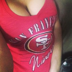 xdominox4:  Let’s go #Niners! #dominoxxx #DominoDamoiselle #49ers #sanfrancisco