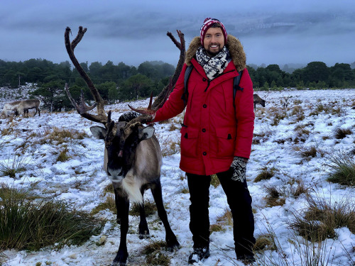 Happy 40th Birthday, the popular STV weather man Seán Batty.Born in Paisley in 1982, he spent some o