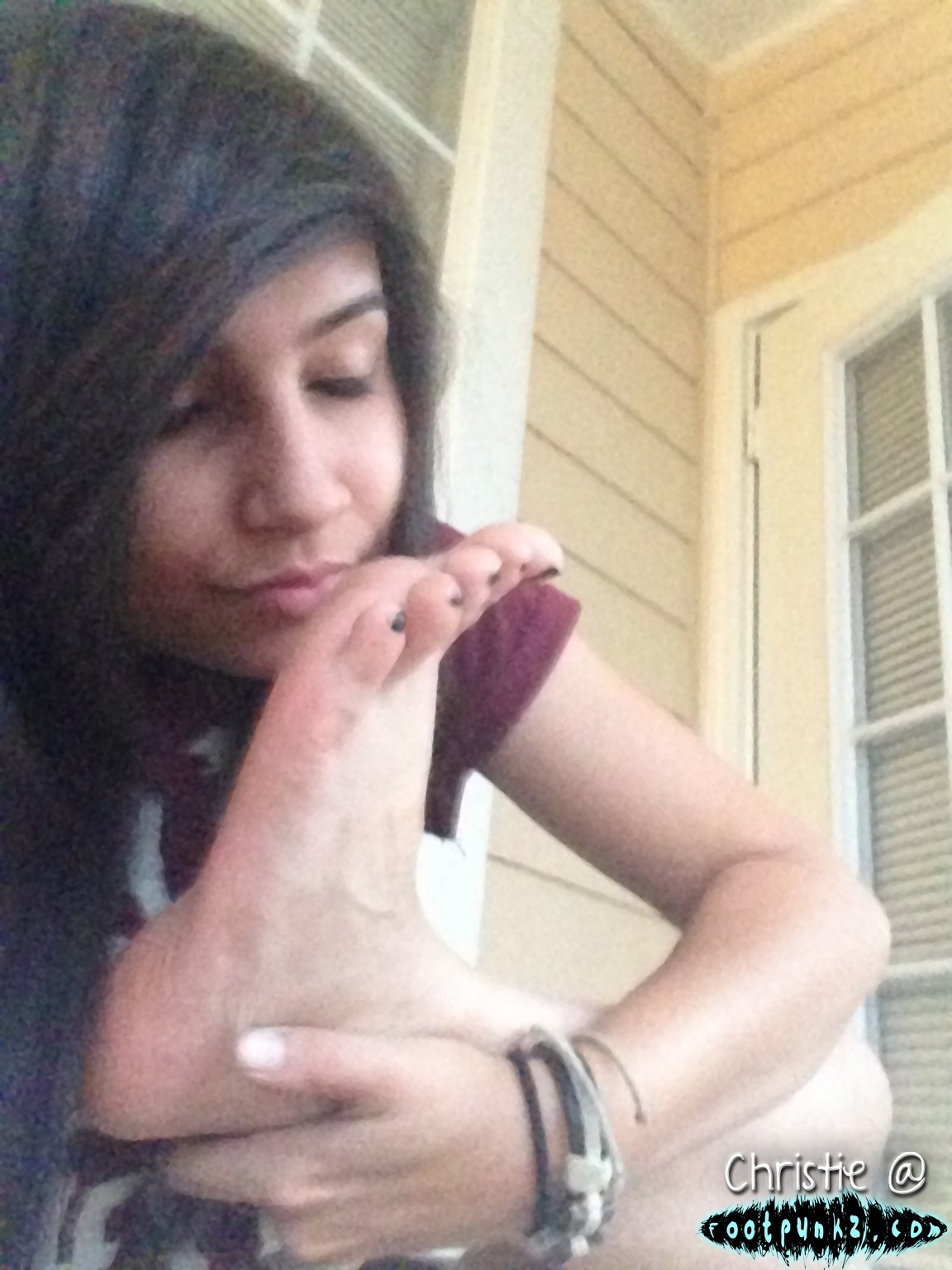 footpunkz:  Christie showin her perfect feet outside.She said they smelled good..Wanna