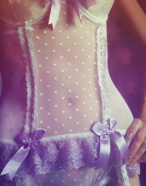 cusphalffull:secretdirtygrl:  Polka dots and lace - need  *grabby hands* 