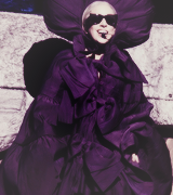  “My bones hurt from all the shows But I dont feel the pain cuz Im a pro I sink