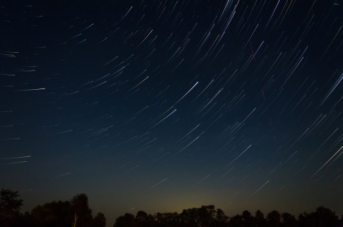 Startrails as a result of merging 300 Photos.