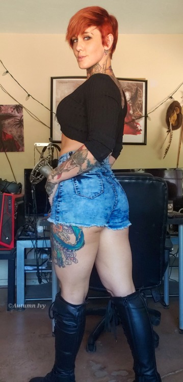 xxautumnivyxx:Was feeling super cute today and couldn&rsquo;t resist a few photos~Also!