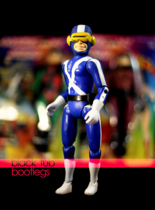 X-Men “AMERICAN HERO” Cyclops figure,