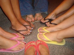 perfectjuicysoles:  Hot Amateur Feet