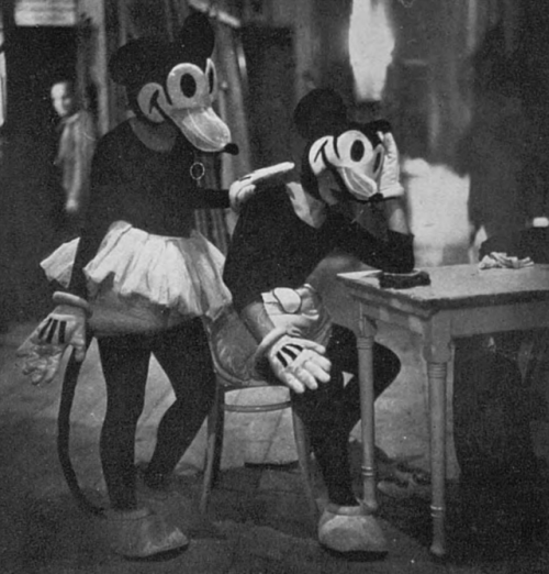 yesterdaysprint: The Sphere, London, December 5, 1931