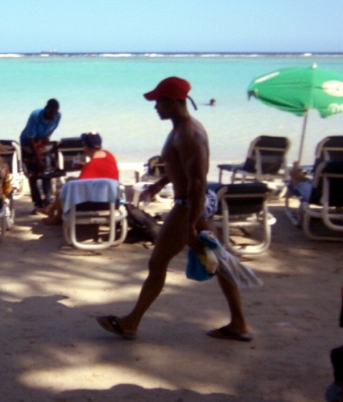 panariqua:  monaga:  Today in Boca Chica  Get the fuck outta here 