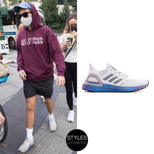 Out in NYC, Harry was pictured wearing Adidas Ultraboost 20 shoes in dash grey and blue violet.Adida