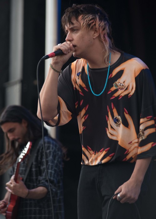 thislifeisonmyside:  irockphotos:  Julian Casablancas stirring up the crowd at Beach Goth 4 in Orange County, California. https://www.facebook.com/irockkphotoshttp://irockphotos.net/© Guillermo Prieto 2015  Omggg I didn’t think our picture would be