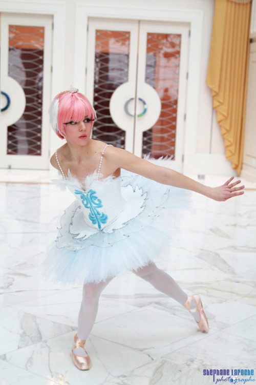 mangosirene:&ldquo;I cannot speak of my love for you… but I have the ability to dance.Cosplayer: Sir