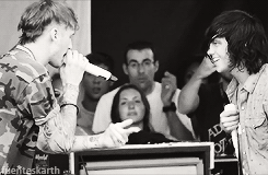 sleepingwithsirens-org:   sleepingwithsirens.org for all things sws!!!