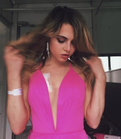 adore-women:  Anne Winters