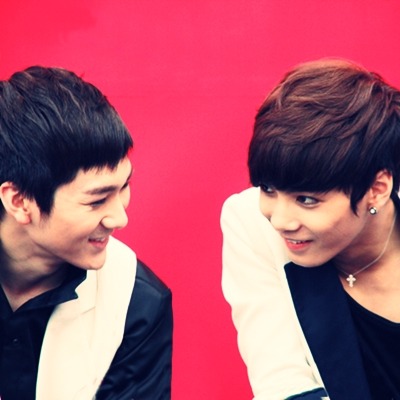 shoukii-blog:      NU'EST ships ♥ JRon - requested by anon       