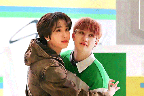 HAN (+ CHAN) SKZ TOY WORLD VCR