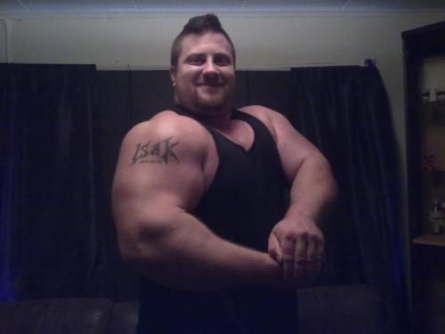 Muscle & Power Lifting Bear Pinups