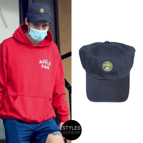 Out in LA, Harry was pictured wearing an Augusta National Golf Club member hat.Augusta National Golf